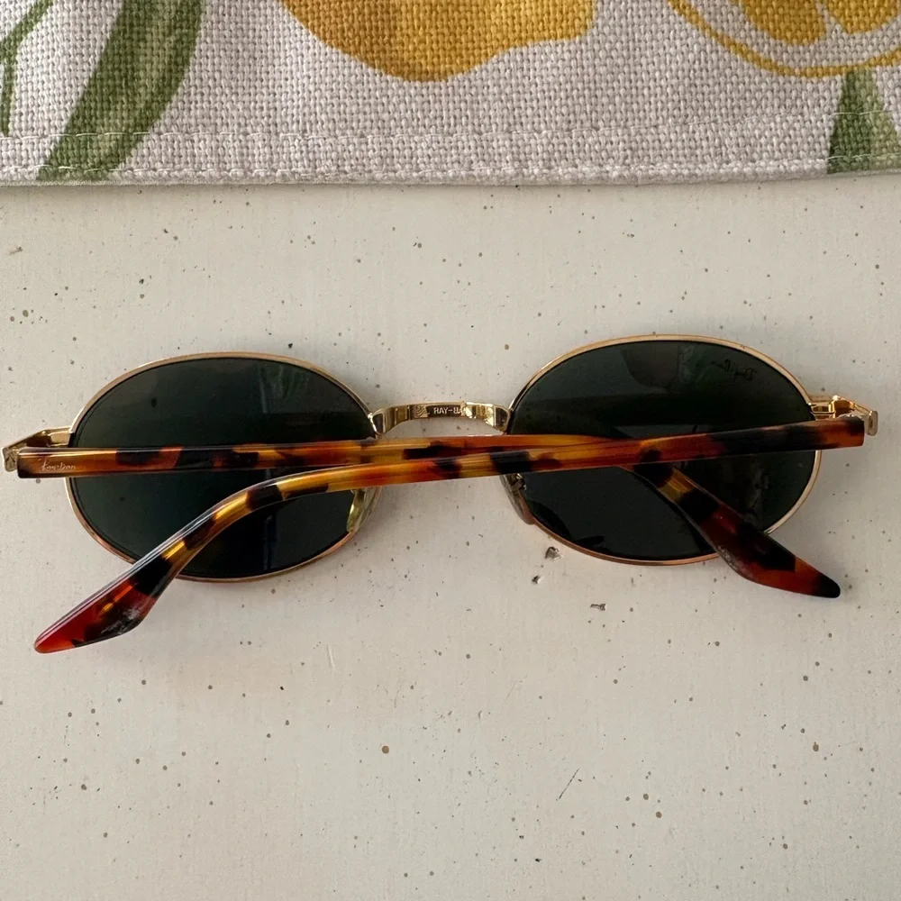 Vintage 90s Ray-Ban Sidestreet Crosswalk, sunglasses W2188  YWAS oval sunglasses